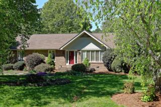 1016 Beecher Rd, Winston Salem, NC 27104-5210