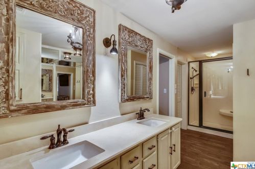 113 Alameda Cir, Victoria TX 77904-1641 exterior