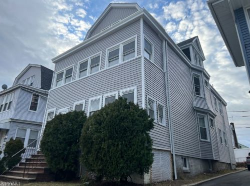 75 Arsdale Ter, East Orange, NJ 07018-2303