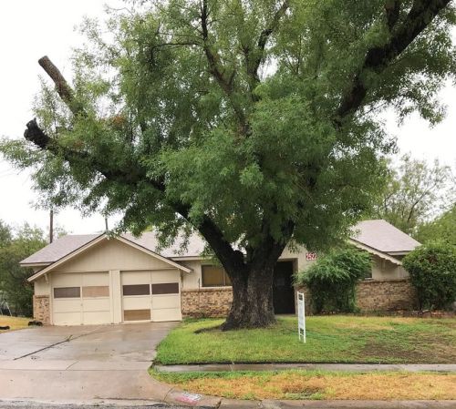 2522 Coulee St, Irving TX  75062-7209 exterior