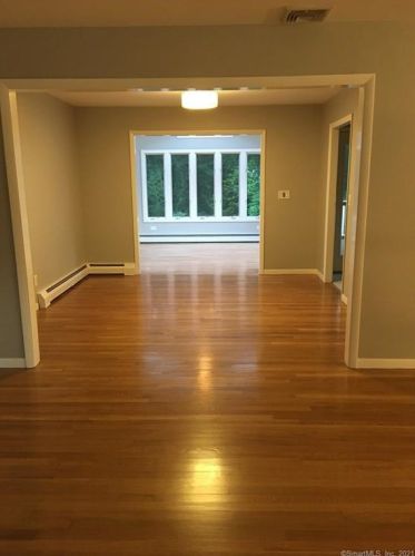 81 Fieldcrest Dr, Bridgeport CT  06611-1644 exterior