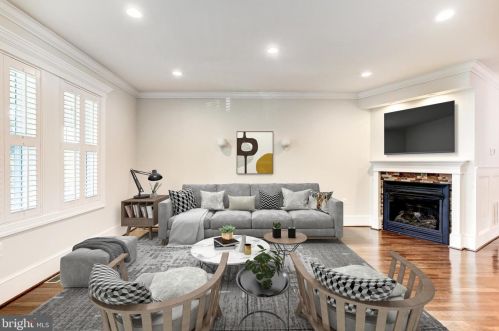 408 Emerson St, Washington DC 20011-6114 exterior