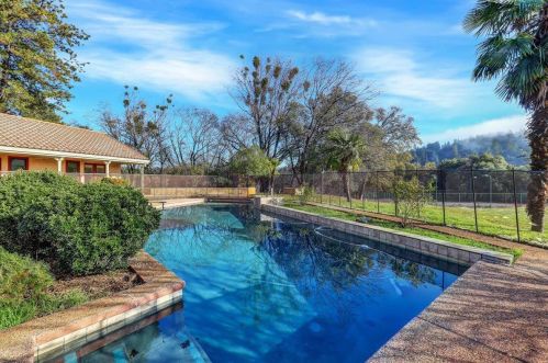 13940 Lodestar Dr, Grass Valley CA  95949-8362 exterior