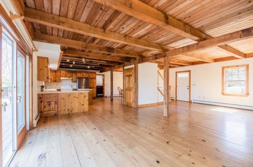 34 Cedar Hill Ln, Colchester CT  06420-4007 exterior