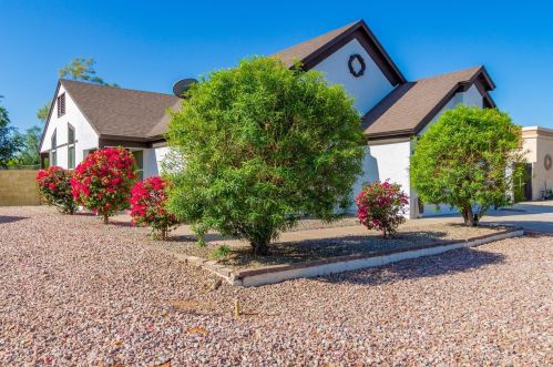 6305 Ivanhoe St, Chandler, AZ 85226-1749