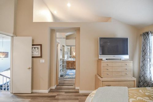 1137 Hidden Mdw Pl, Manteca CA  95337-6764 exterior