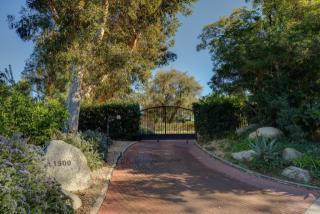1500 Normandy Dr, Pasadena CA  91103-1146 exterior