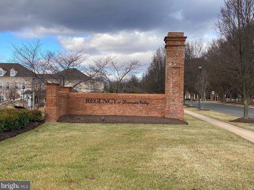 15480 Championship Dr, Haymarket VA  20169-6107 exterior