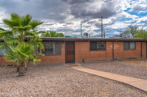 1845 Caravelle Rd, Tucson, AZ 85713-4515