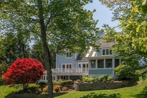 206 Moulton St, Hamilton, MA 01982-1226