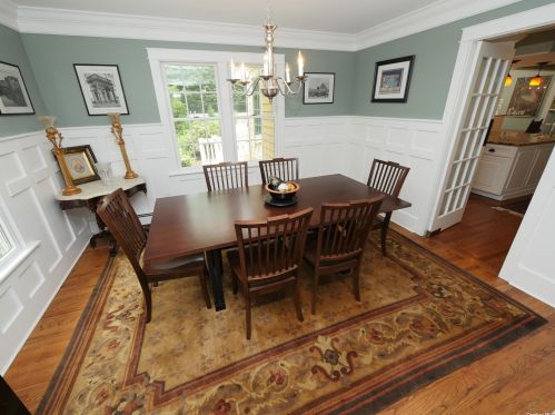 28 Little Harbor Rd, Mount Sinai NY  11766-1208 exterior