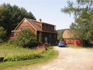 79 Harvard St, Easton, NH 03580-4928