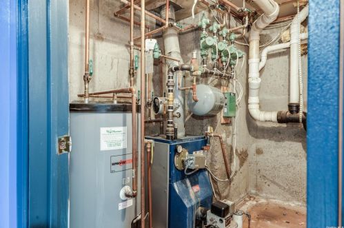 12 Ramblewood Rd, Shoreham NY  11786-2300 exterior