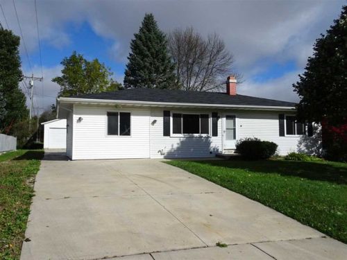 702 Ladd Ln, Edgerton WI  53534-1223 exterior
