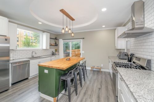 906 Greenup St, Covington KY  41011-3212 exterior