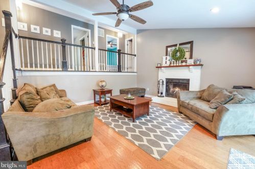 13439 Princedale Dr, Woodbridge VA  22193-3911 exterior