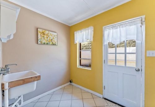 1136 Avocado Crst Rd, La Habra CA 90631-8108 exterior