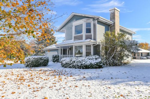 27337 Foxhaven Dr, Waterford, WI 53185-1969