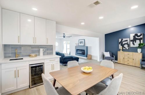 6745 Amberly St, San Diego, CA 92120-2109