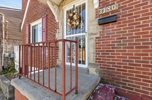 3180 Glendale Ave, Pittsburgh, PA 15227-2829