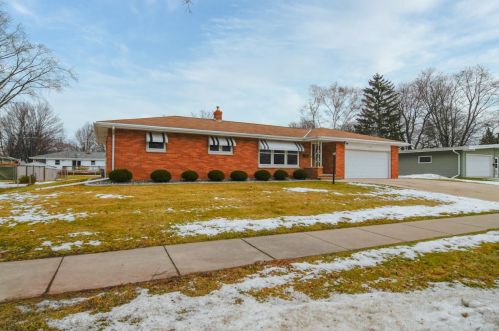 1348 Liberty St, Green Bay, WI 54304-3159