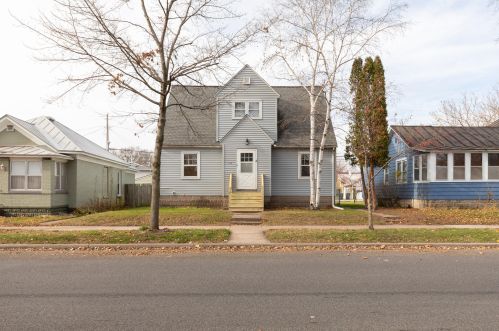 419 Avon St, La Crosse, WI 54603-3062