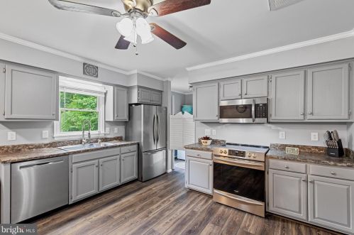 35752 Traci Dr, Laurel DE  19956-4609 exterior