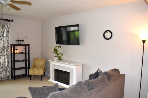 926 Waterpointe Ln, Covington KY  41018-3873 exterior