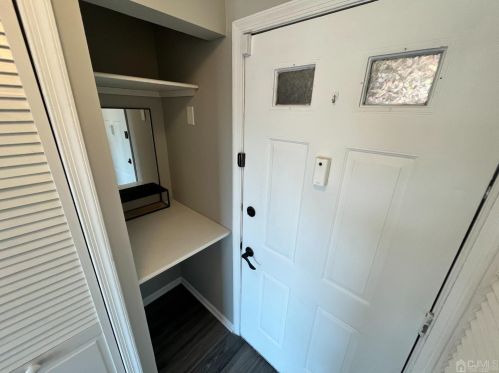 17 Lear Ct, East Brunswick NJ  08816-1863 exterior