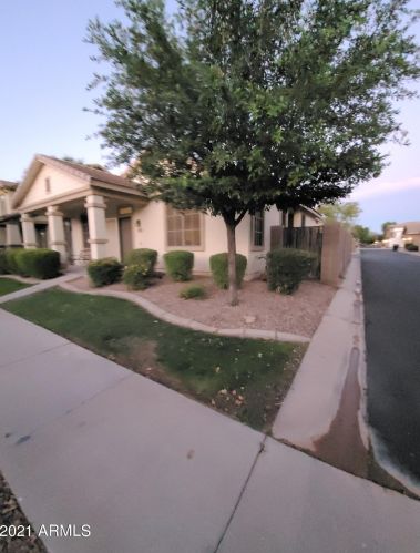 2745 Cupertino Dr, Gilbert, AZ 85295-3687