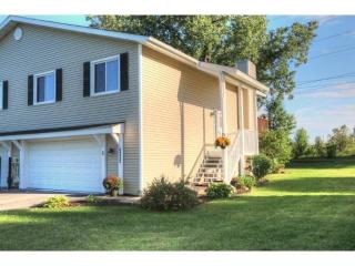 1968 Shale Ln, Saint Paul, MN 55122-2208