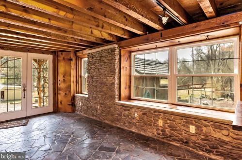 2695 Hemlock Dr, Palmerton PA  18071-9408 exterior