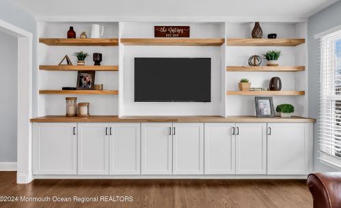 19 Conifer St, Wall Township NJ  07731-2620 exterior