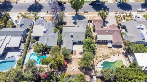 6930 Colbath Ave, Van Nuys CA  91405-4103 exterior