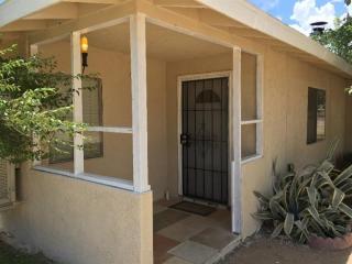 11964 4th Ave, Hesperia, CA 92345-1708