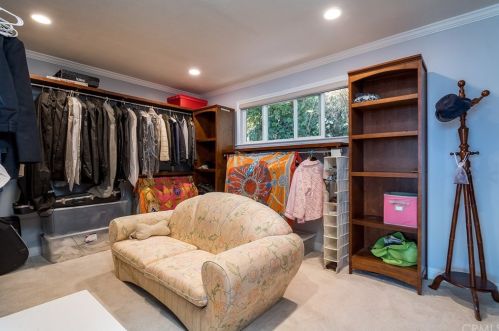 1050 Avocado Crst Rd, La Habra CA 90631-8108 exterior