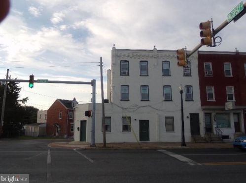 849 Manor St, Lancaster PA  17603-5005 exterior