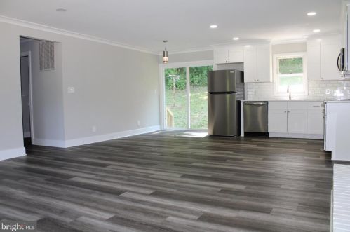 9085 James Madison Pkwy, Owens VA  22485-4903 exterior