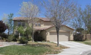 1217 Holguin St, Lancaster, CA 93534-5437