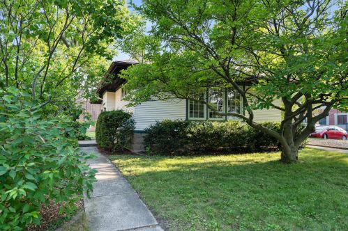 1819 Beverly Rd, Milwaukee WI 53211-2504 exterior