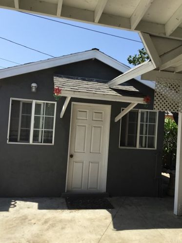 6438 Camellia Ave, North Hollywood CA  91606-2611 exterior
