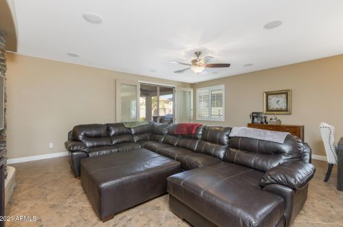 36056 Matthews Dr, San Tan Valley AZ  85143-3549 exterior