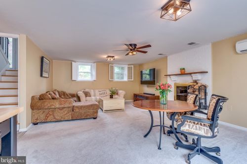 289 Packett Dr, Charles Town WV  25414-5099 exterior