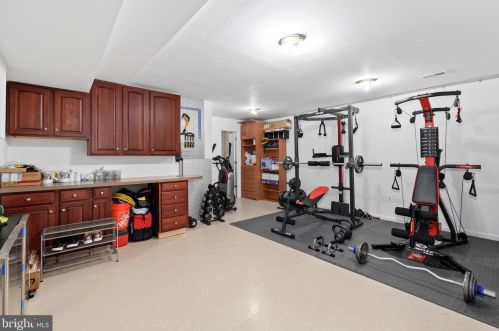 7305 Laurel Creek Ct, Springfield VA  22150-4912 exterior