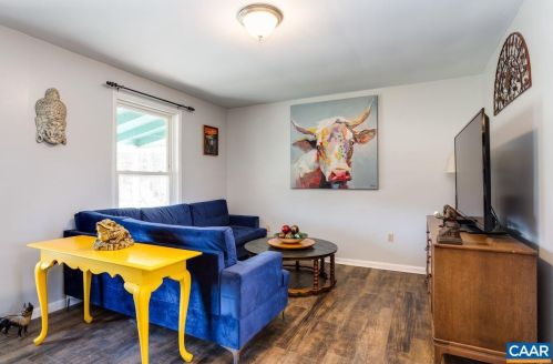 374 Shr Rd, Bybee VA  22963-5236 exterior