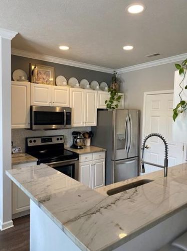 1124 Prescott Pl, Sewickley, PA 15143-8424