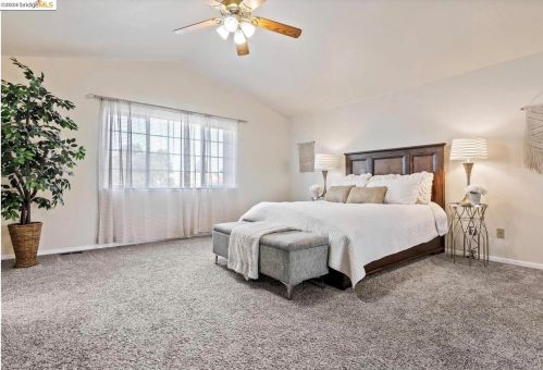 736 Clifton Way, Vacaville CA  95688-8547 exterior