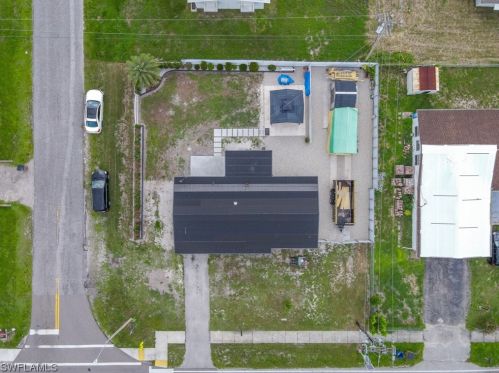 15 Leeland Hts Blvd, Lehigh Acres FL 33936-6431 exterior