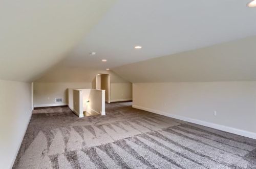 401 Maryland Ave, Oakmont PA  15139-1668 exterior