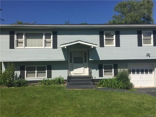 14 Beth Dr, Middletown, NY 10941-1207